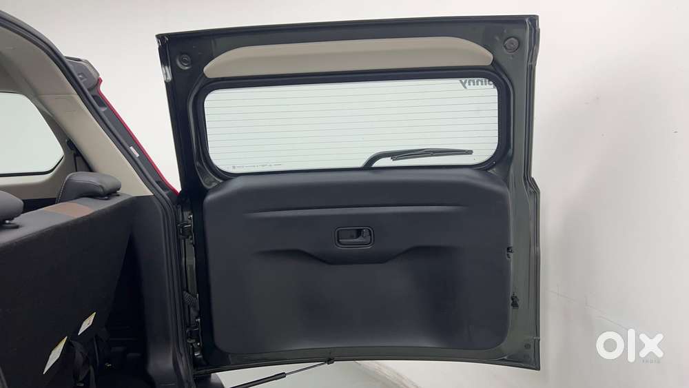 Mahindra Scorpio N Z8 Petrol At 7 Str, 2023, Petrol
