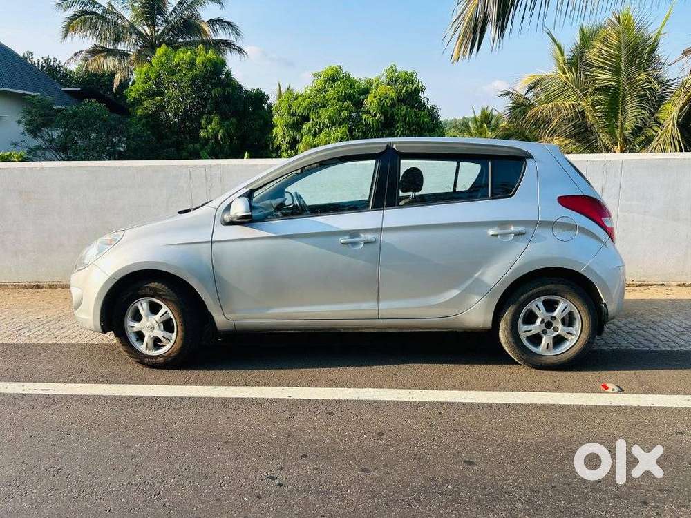 Hyundai I20 Sportz 1.4 Crdi 6 Speed Bs-iv, 2010, Diesel