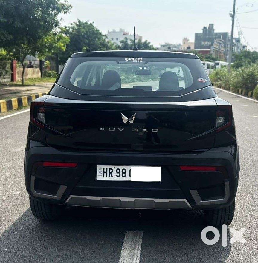 Mahindra Xuv 3xo Mx3, 2024, Petrol