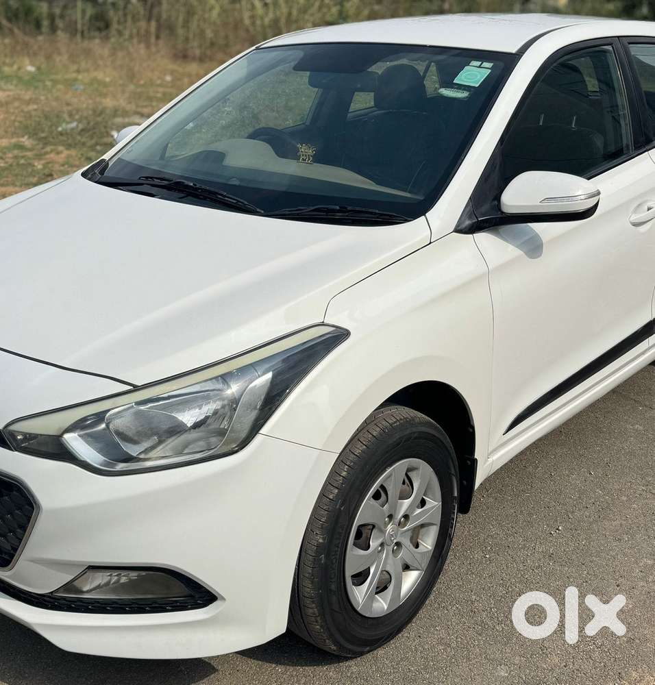 Hyundai Elite I20 Sportz (o) 1.4, 2016, Diesel