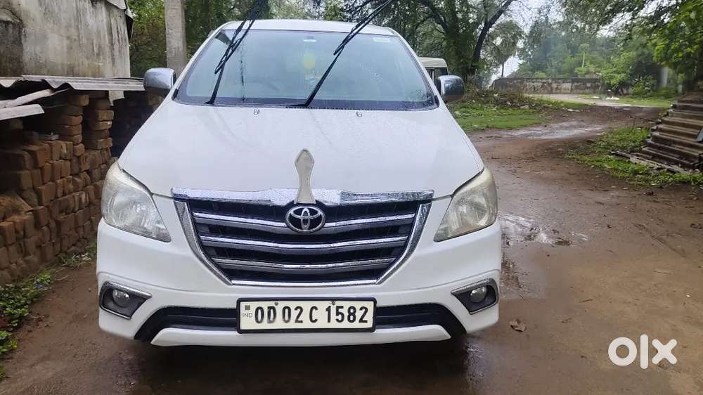 Toyota Innova 2.5 2012