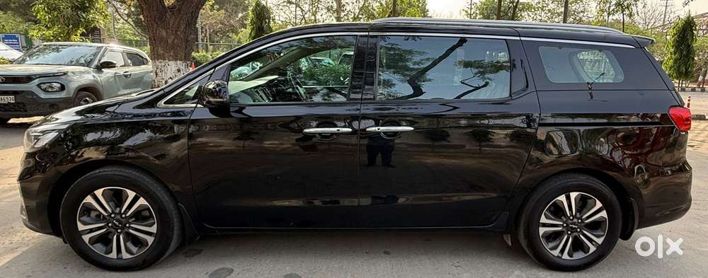 Kia Carnival Limousine Plus 7 Str, 2022, Diesel