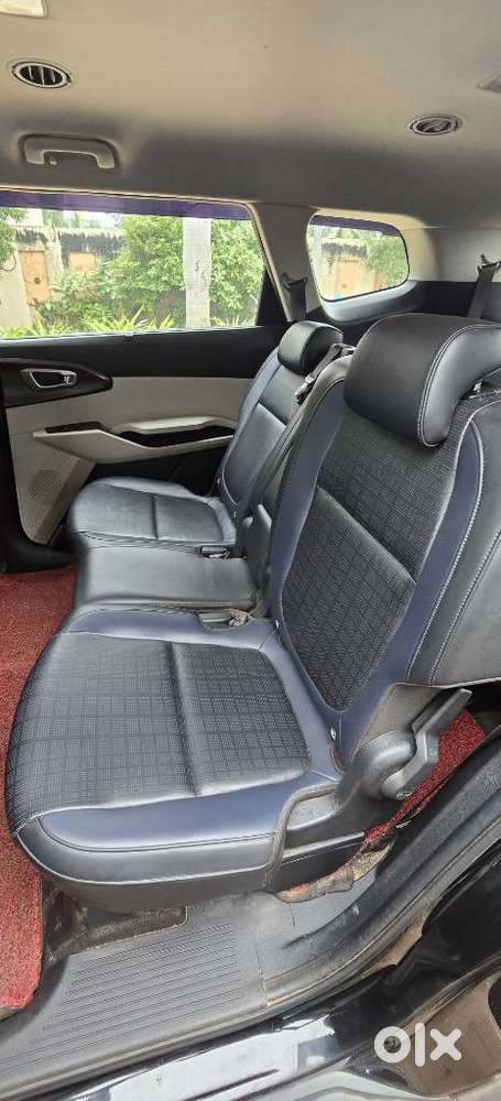 Kia Carens Clavis G 1.5 6mt Hte(o) 7-seater, 2025, Petrol