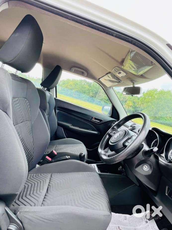 Maruti Suzuki Swift Vxi Abs Bsiv, 2022, Petrol