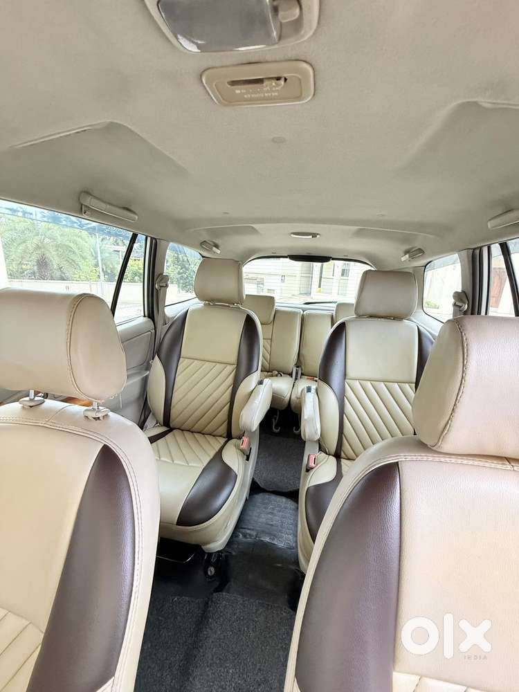 Toyota Innova 2.5 V 7 Str, 2011, Diesel