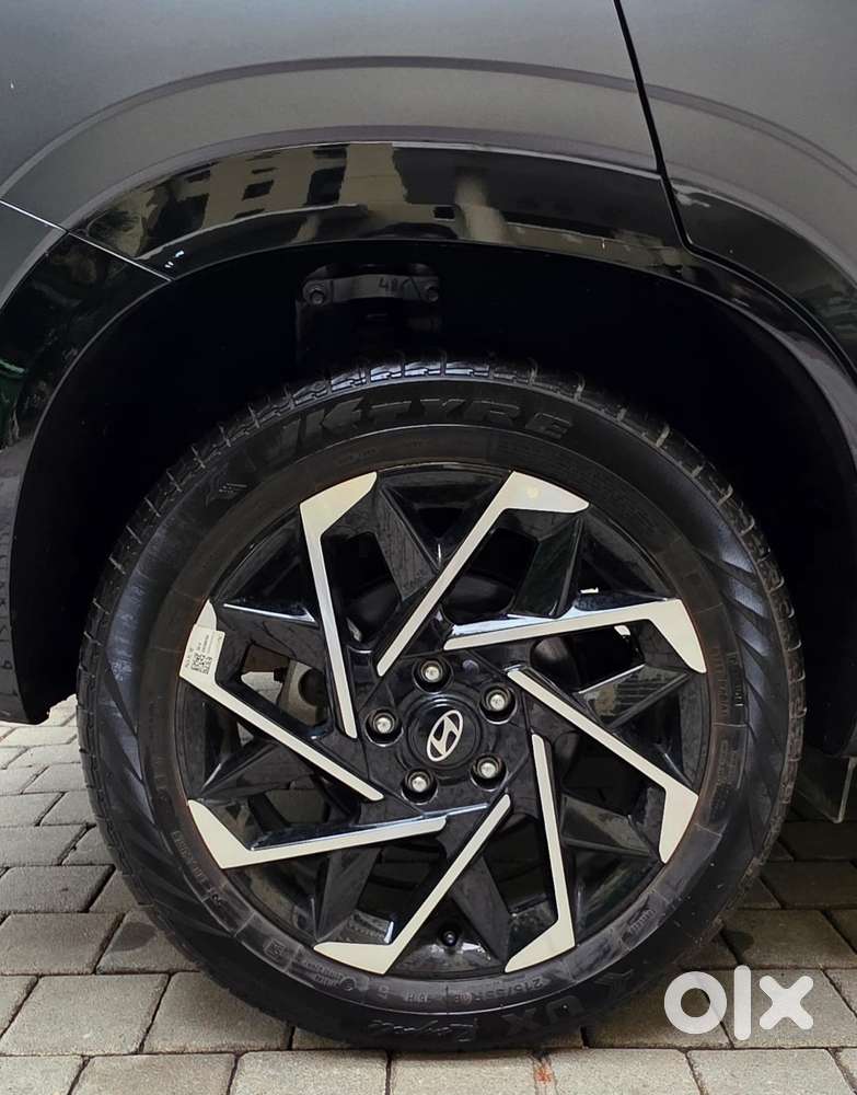 Hyundai Alcazar 1.5 Tdct Signature (o) 7s Petrol, 2025, Petrol