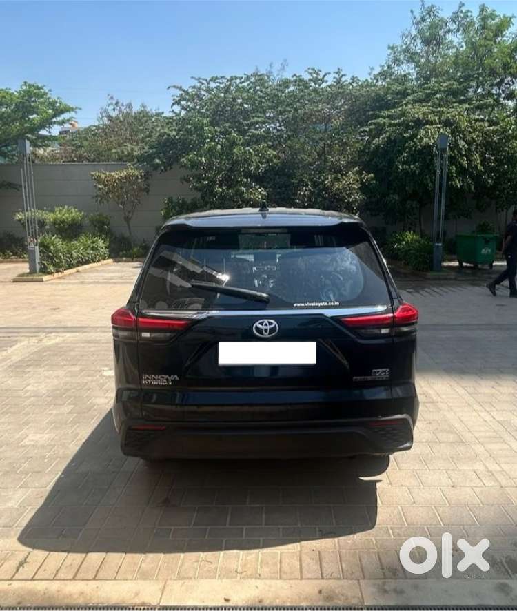 Toyota Innova Hycross Vx Hybrid 2023  1st Owner  22k Kms  Top Condi