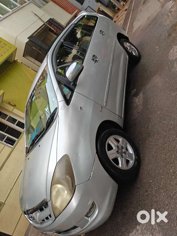 Toyota Innova 2006 Diesel Well Maintained