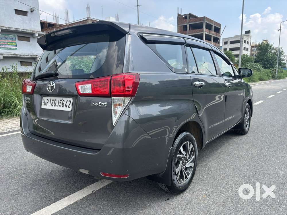 Toyota Innova Crysta 2.4 Gx Limited Edition At 7 Str, 2022, Diesel