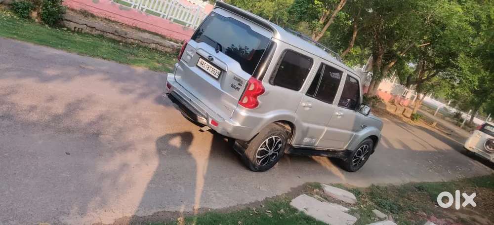 Mahindra Scorpio Classic 2018 Diesel 120000 Km Driven