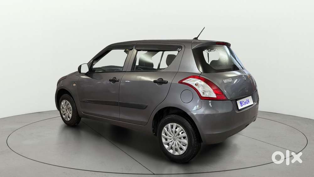 Maruti Suzuki Swift Lxi, 2015, Petrol