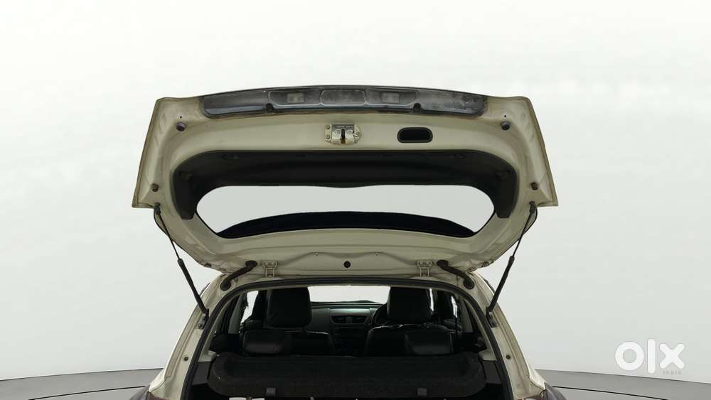 Maruti Suzuki Swift Vxi, 2016, Petrol