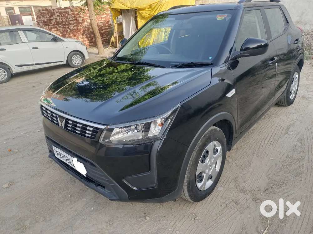 Mahindra Xuv 300 Black Colour