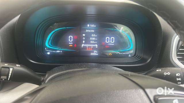 Hyundai Venue 2025 Cng