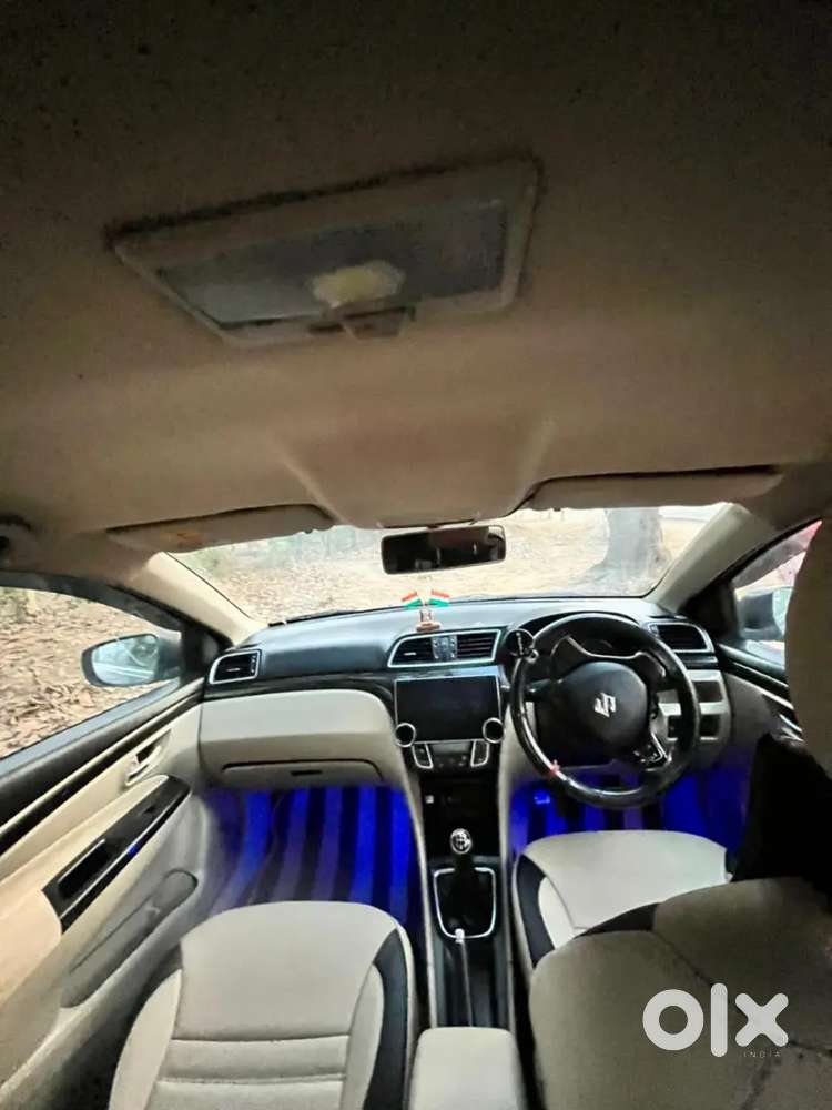 Argent Sall Car