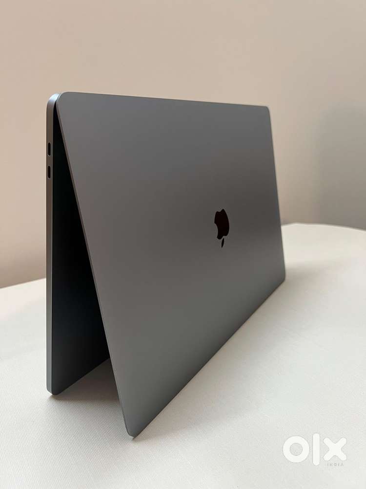 MacBook Pro i9 32GB