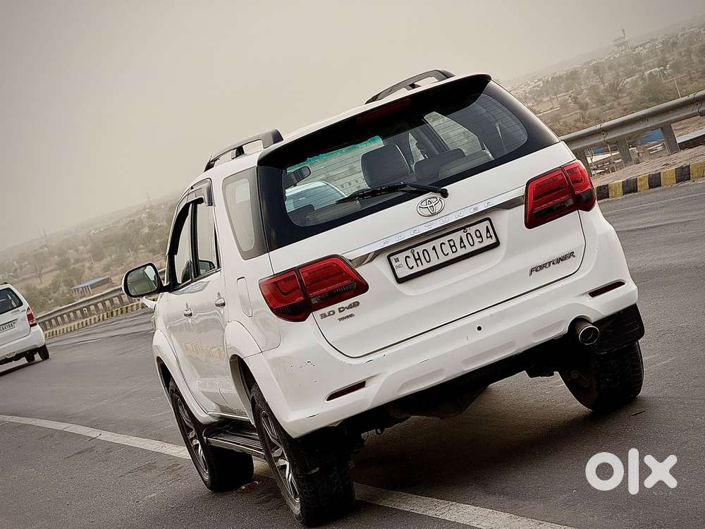 Toyota Fortuner 3.0 4x4 Manual, 2011, Diesel