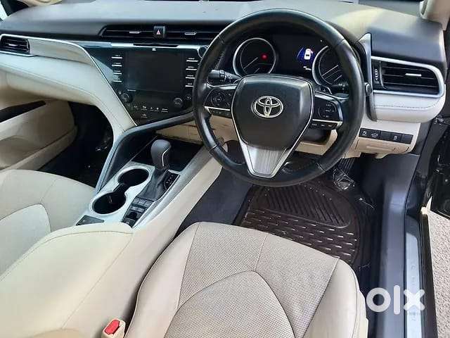 Toyota Camry Hybrid, 2020, Petrol