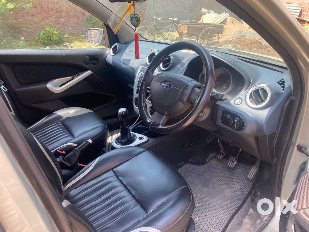 Ford Figo Titanium Duratorq 2014