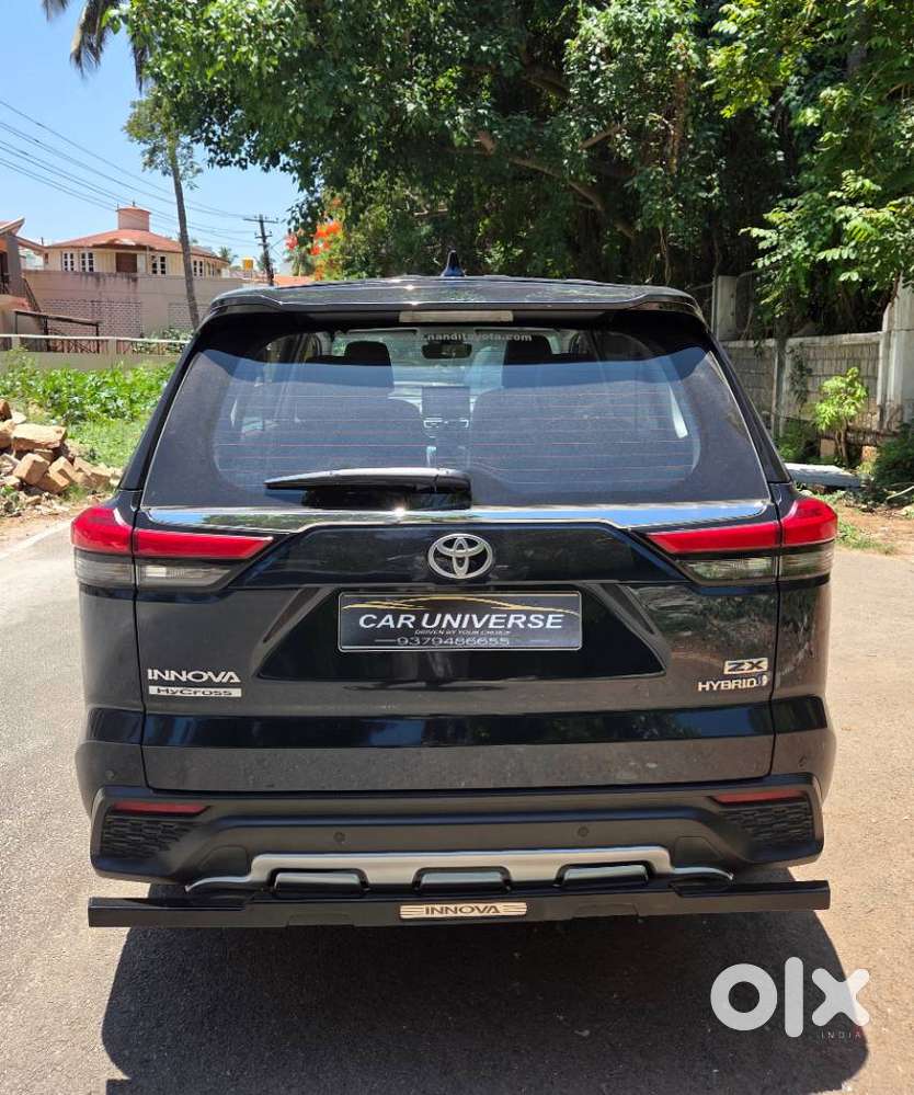 Toyota Innova Hycross 2.0 Zx (o) Hybrid 7 Str, 2023, Petrol
