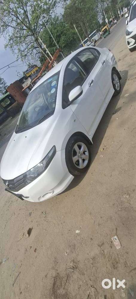 Honda City V Inspire, 2011, Petrol