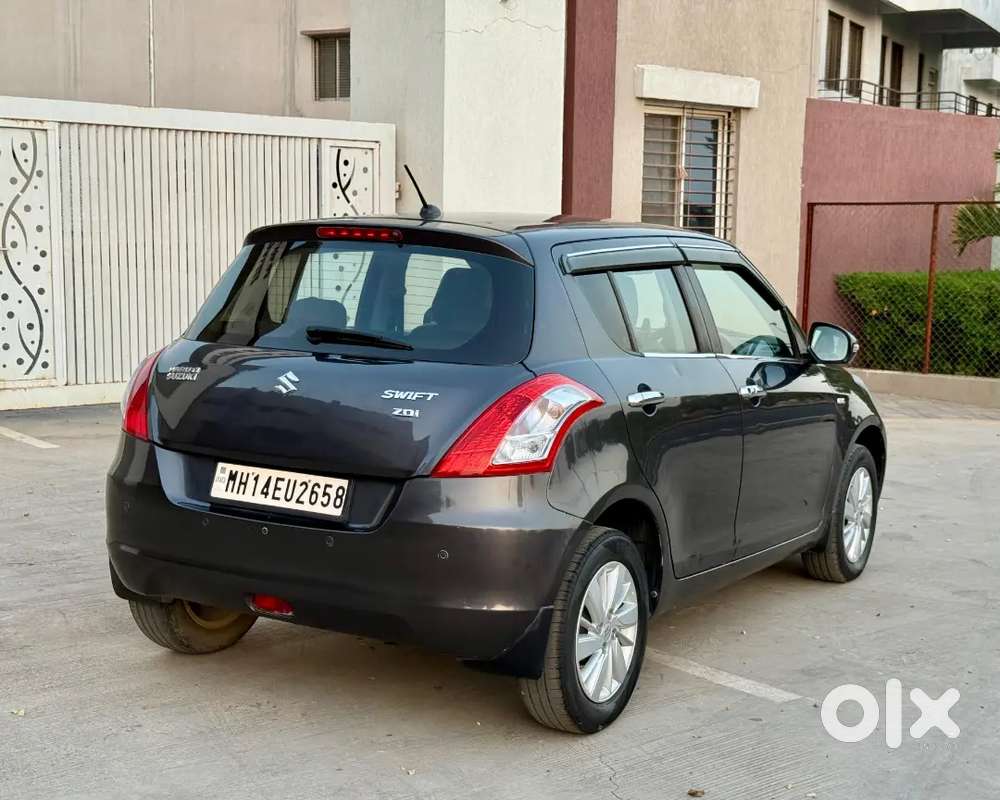 Maruti Suzuki Swift 2015 Diesel 103926 Km Driven