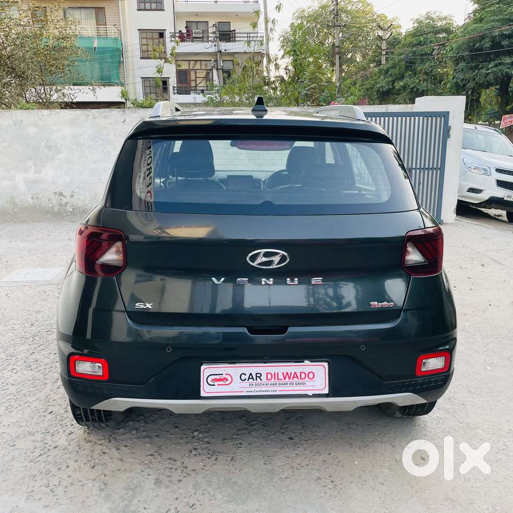 Hyundai Venue 1.0 Sx (o) Turbo Dct Dual Tone, 2019, Petrol