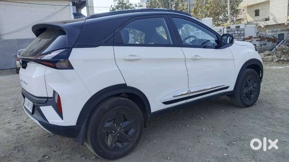 Tata Nexon Fearless Plus (ps) 1.2 Icng 6mt Red Dark Edition, 2024, C..