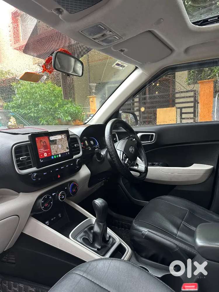 Hyundai Venue 1.2 Plus 2024 Petrol Manual