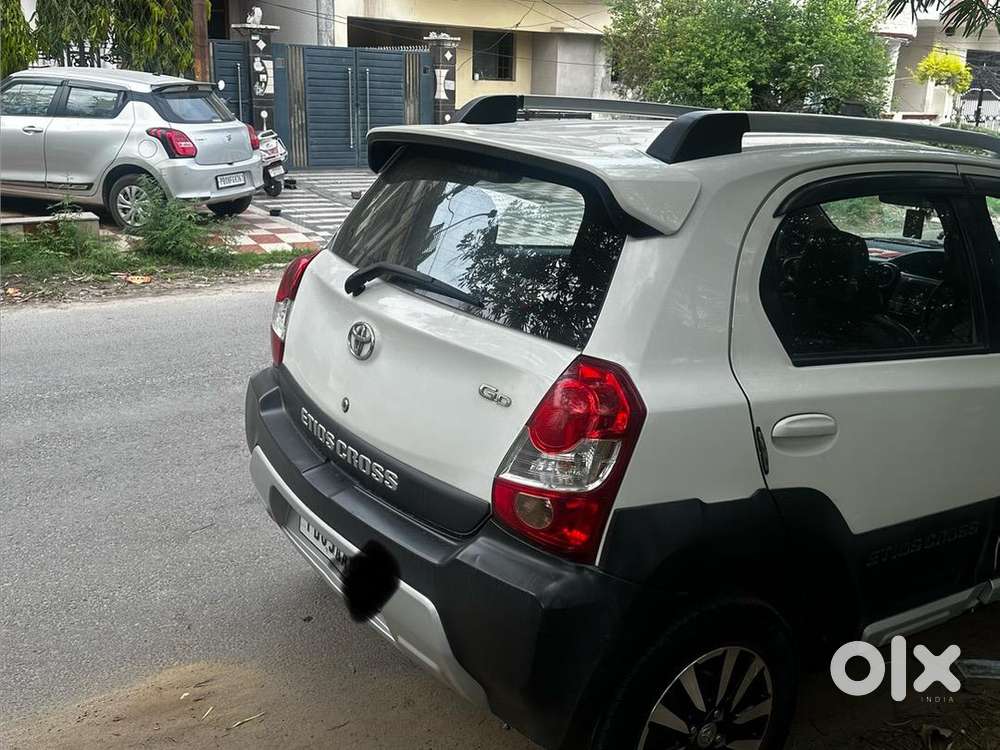 Toyota Etios Cross 2016 Diesel Well Maintained