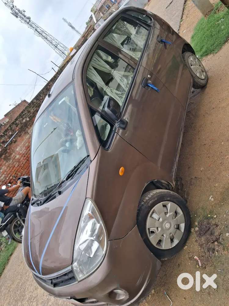 Maruti Suzuki Zen Estilo 2012