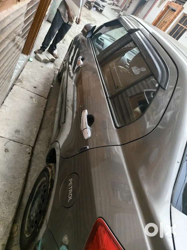 Maruti Suzuki Dzire 2016 Petrol Good Condition