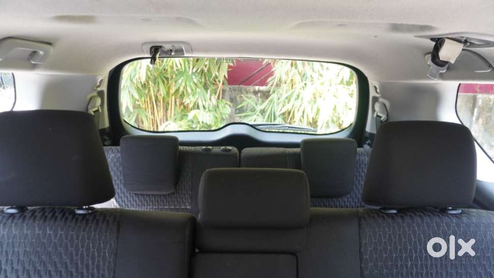 Toyota Innova Crysta [2020-ongoing] 2.4 Gx At 8 Str, 2021, Diesel