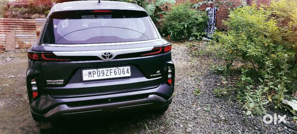 Toyota Urban Cruiser Hyryder 2022 Drive Petrol
