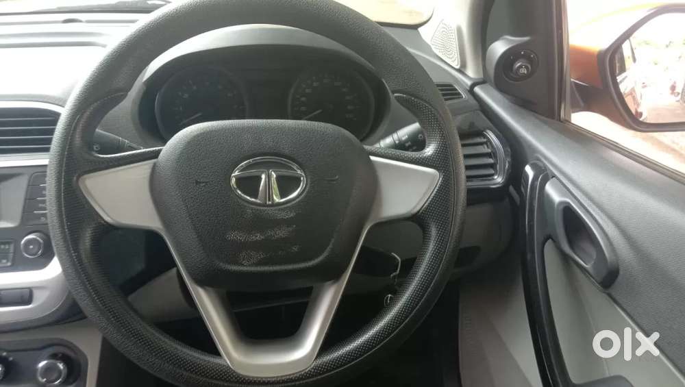 Tata Tiago 1.2 Revotron Xt, 2016, Petrol