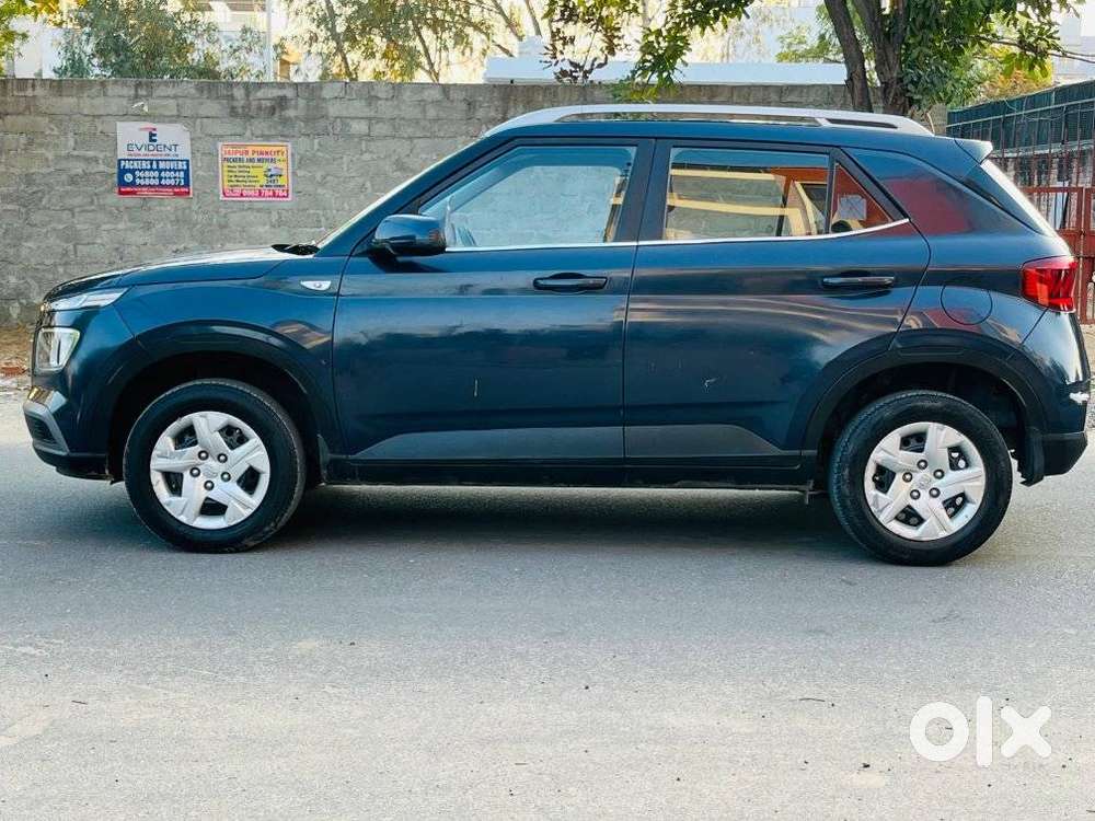 Hyundai Venue S 1.2 Petrol, 2020, Petrol