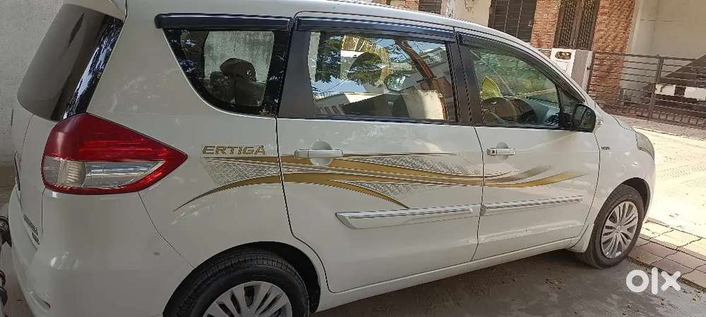 Maruti Suzuki Ertiga 2013 Diesel 79850 Km Driven