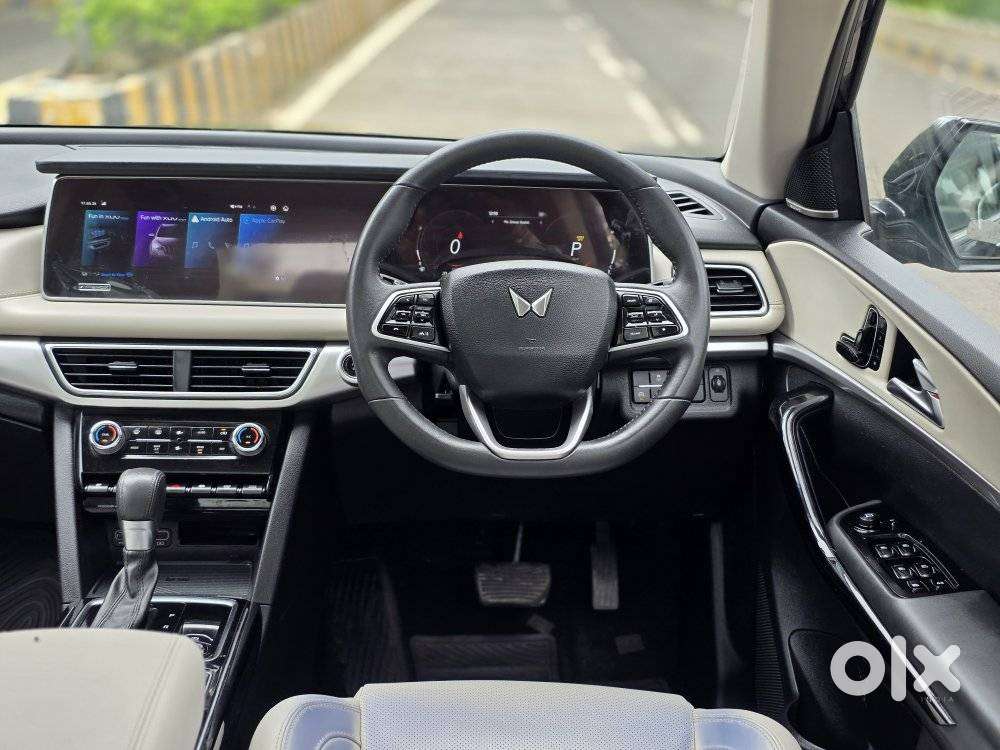 Mahindra Xuv700 2.2 Ax 7 Diesel At Luxury Pack Str, 2023, Diesel