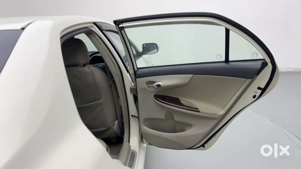 Toyota Corolla Altis 1.8 G, 2013, Petrol