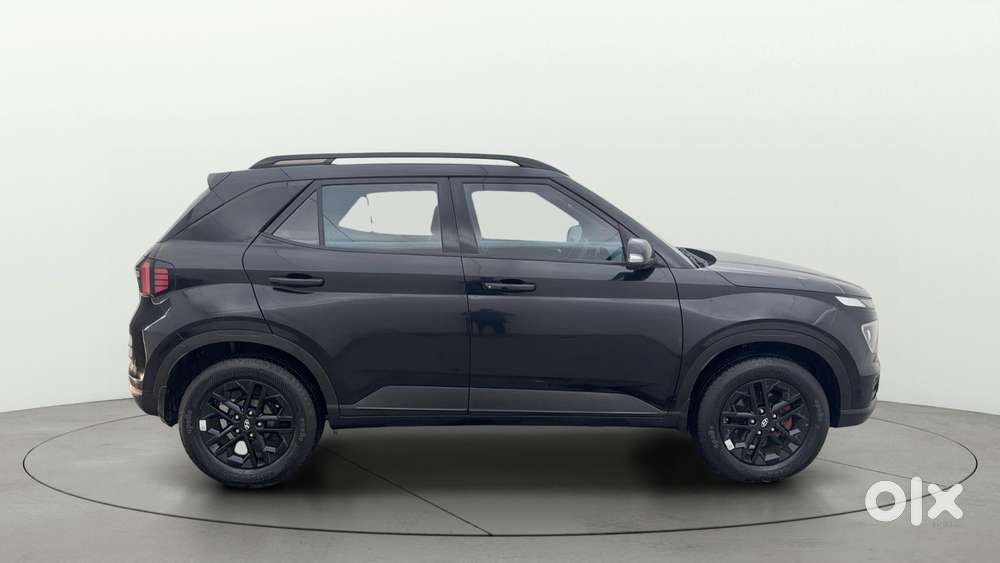 Hyundai Venue Sx 1.2 Mt Knight Edition, 2024, Petrol
