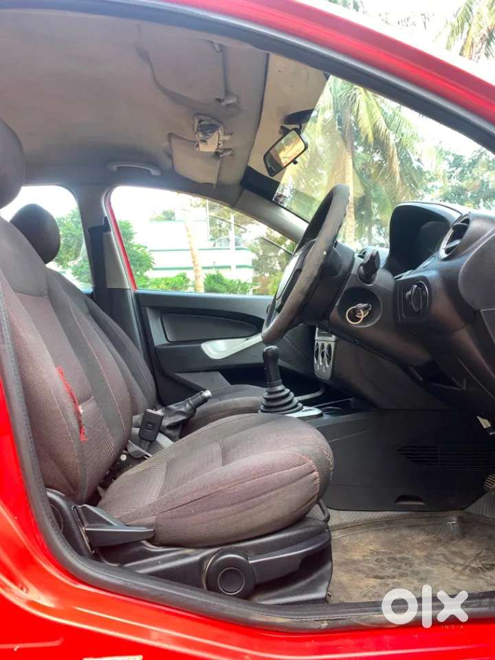 Ford Figo Diesel Titanium, 2011, Diesel