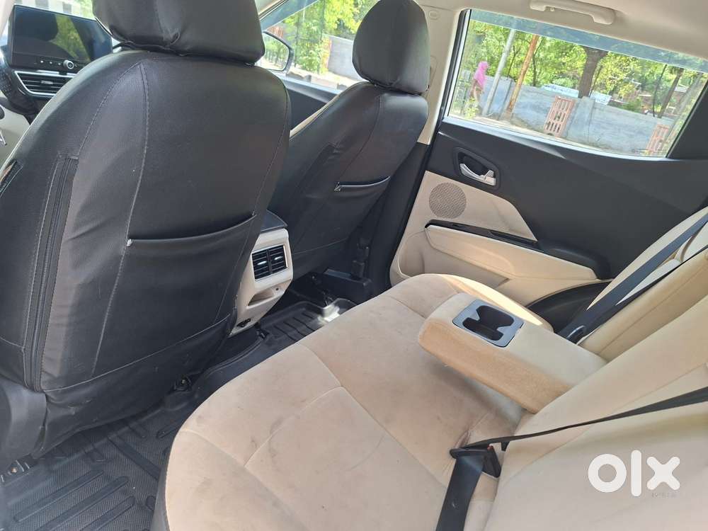 Mahindra Xuv 3xo Ax5 Ds Mt, 2024, Diesel