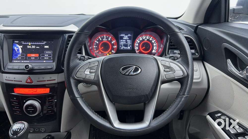 Mahindra Xuv300 W8, 2022, Petrol