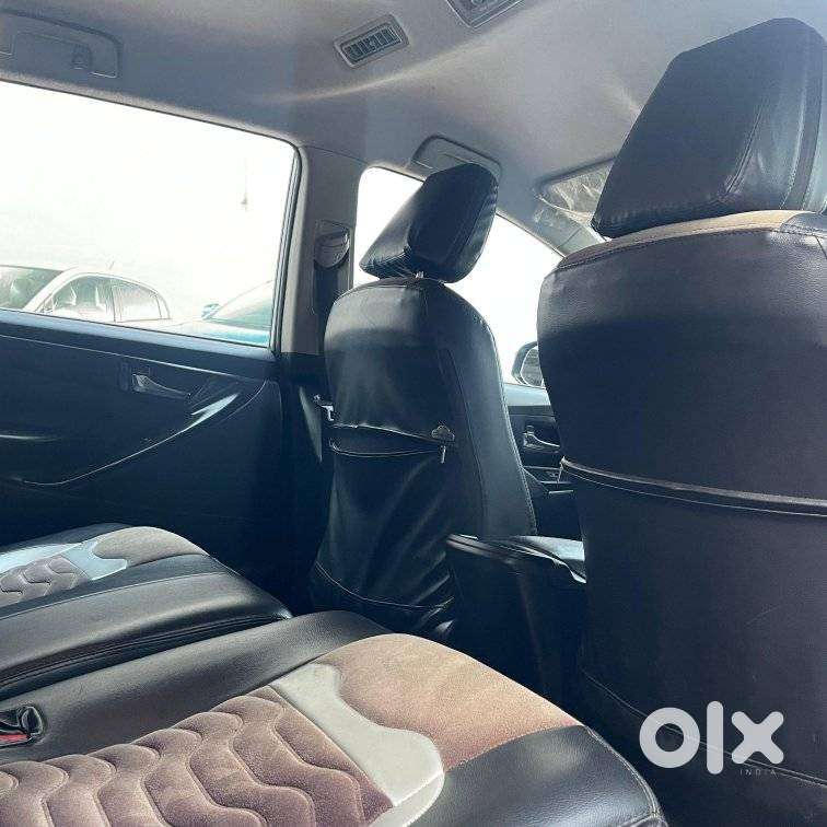 Toyota Innova Crysta 2.4 G Mt 8s, 2016, Diesel