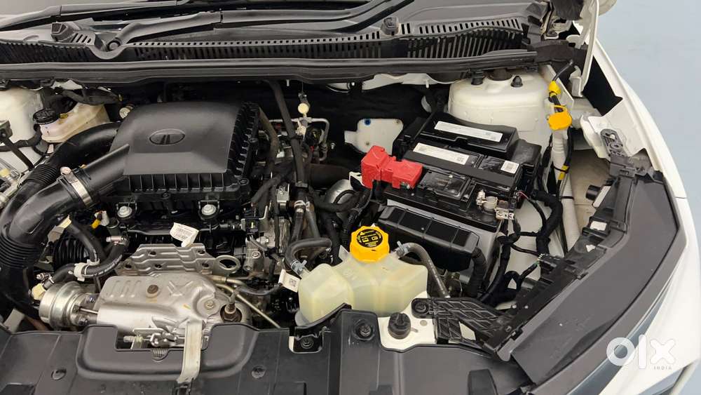 Tata Nexon Pure (s) 1.2 Petrol 6amt, 2024, Petrol