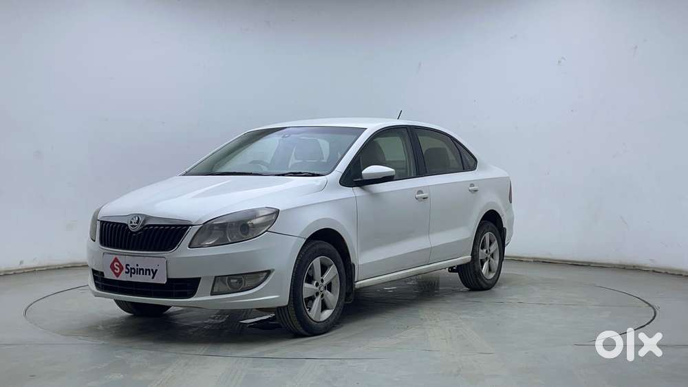 Skoda Rapid [ ] 1.5 Style Plus Tdi At, 2016, Diesel