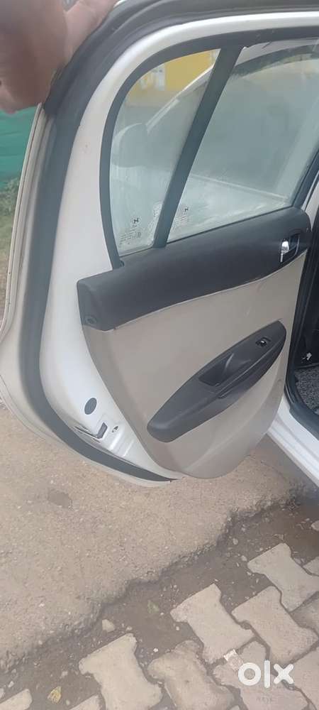 Hyundai I20 Diesel Manual 2014