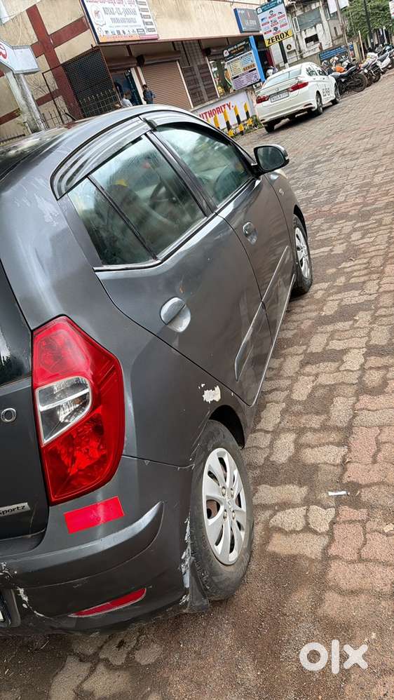 Hyundai I10 Sportz 2011