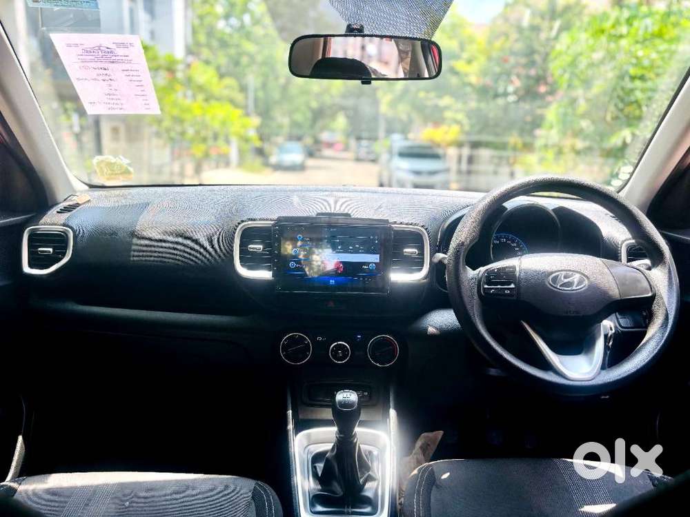 Hyundai Venue S 1.2 Petrol, 2022, Petrol