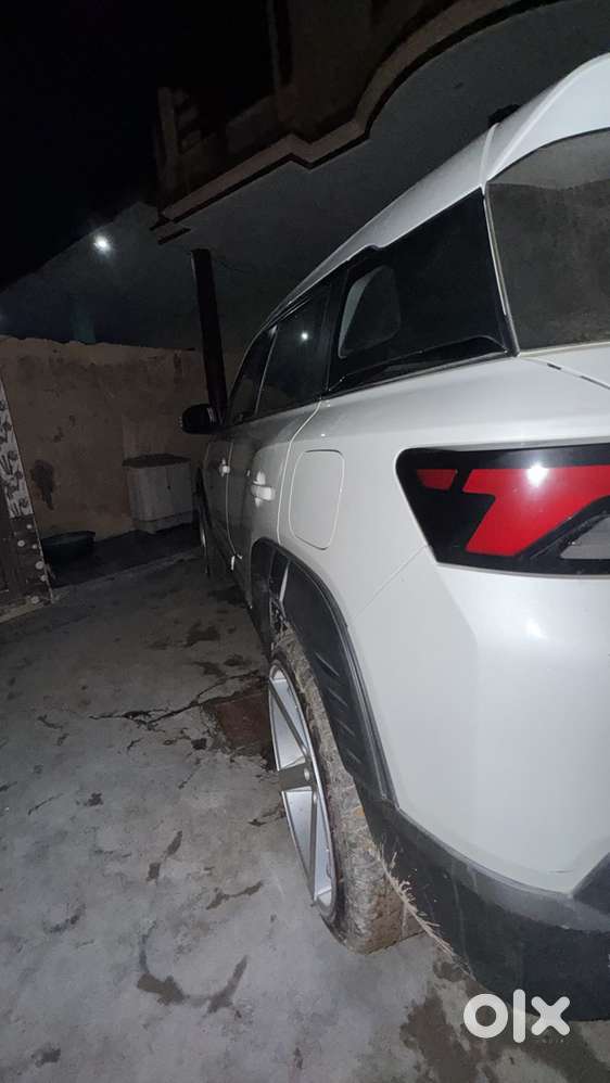 Maruti Suzuki Brezza Lxi 2024